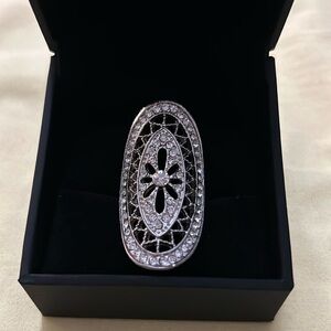 Beautiful Costume Jewelry Ring Size 9